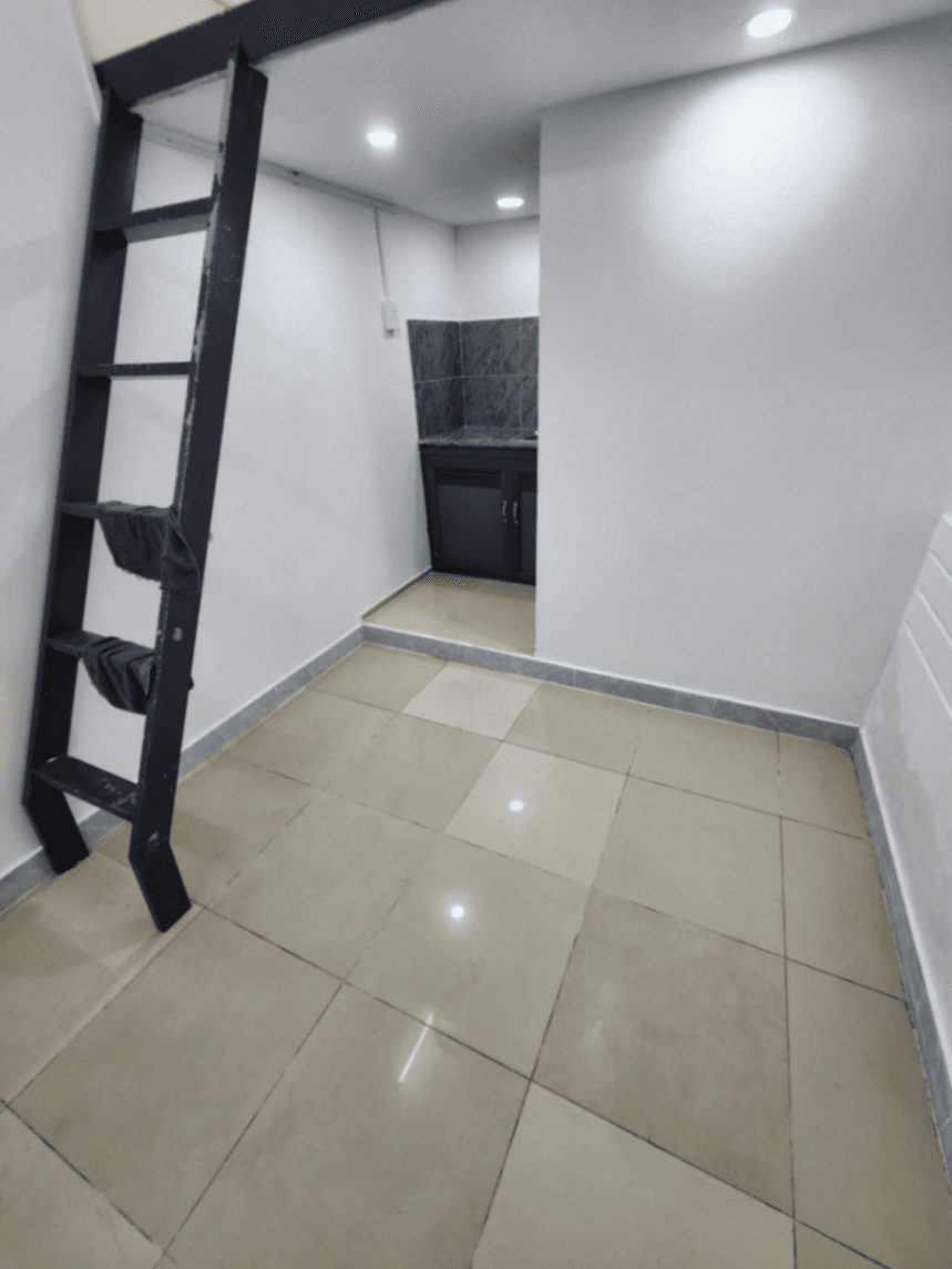 📍 818 XVNT - Phòng xinh giá 3tr7 - Không chung chủ, ra vào vân tay, sát trường học."